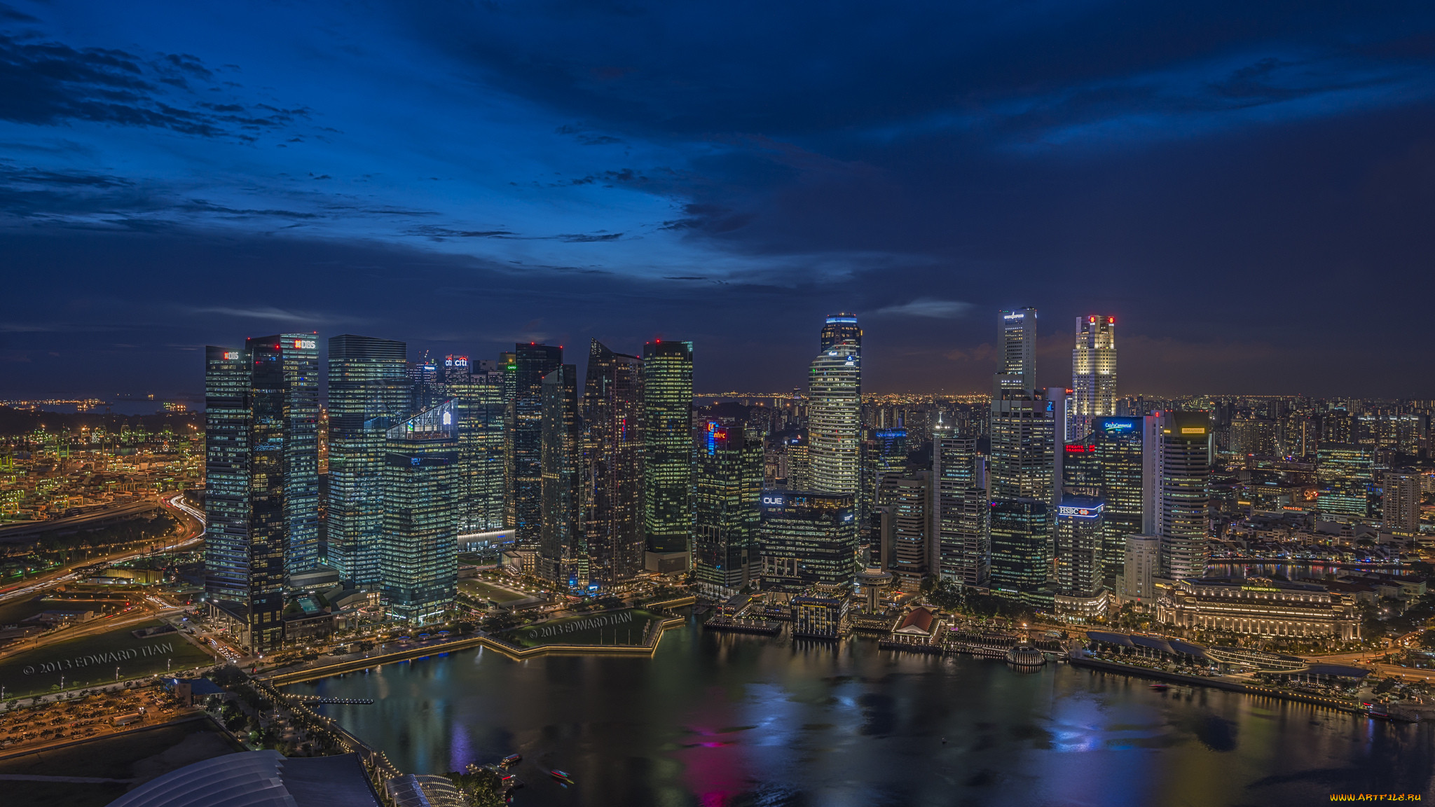 Фотографии размером 1024 2048 пикселей сохранили. Сингапур панорама города. Ночной Сингапур панорама. Сингапур небоскребы. Город 2048 x 1152.